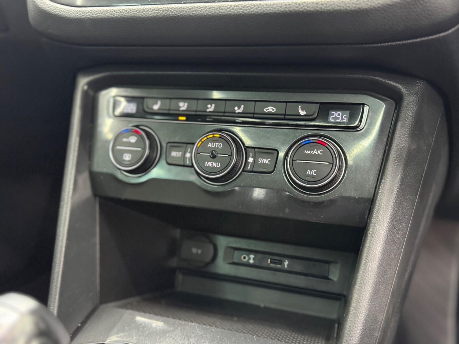 Used Volkswagen Tiguan for sale - 76989452: Photo 29