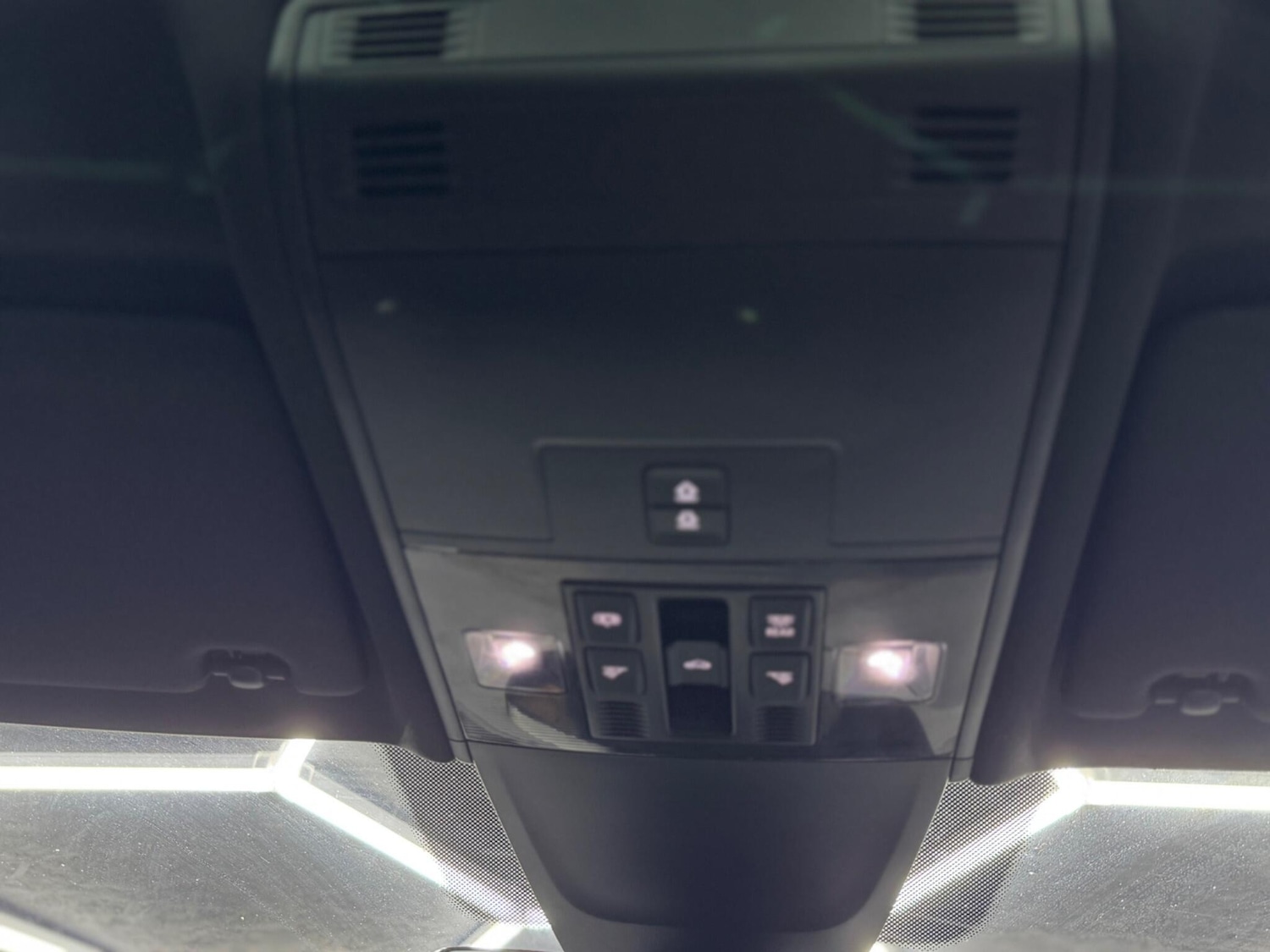 Used Volkswagen Tiguan for sale - 76989452: Photo 36