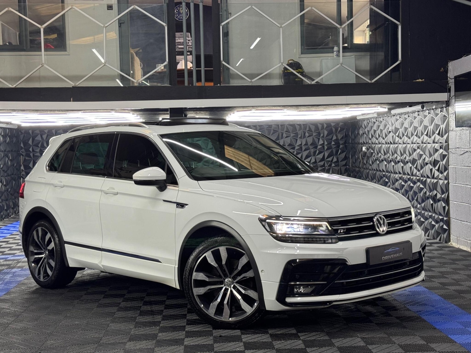 Used Volkswagen Tiguan for sale - 76989452: Photo 7