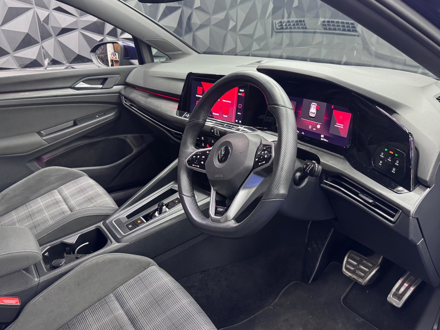 Used Volkswagen Golf 2021 for sale - 76992470: Photo 26