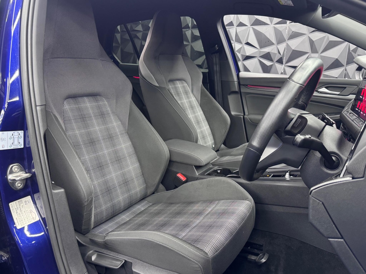 Used Volkswagen Golf 2021 for sale - 76992470: Photo 28