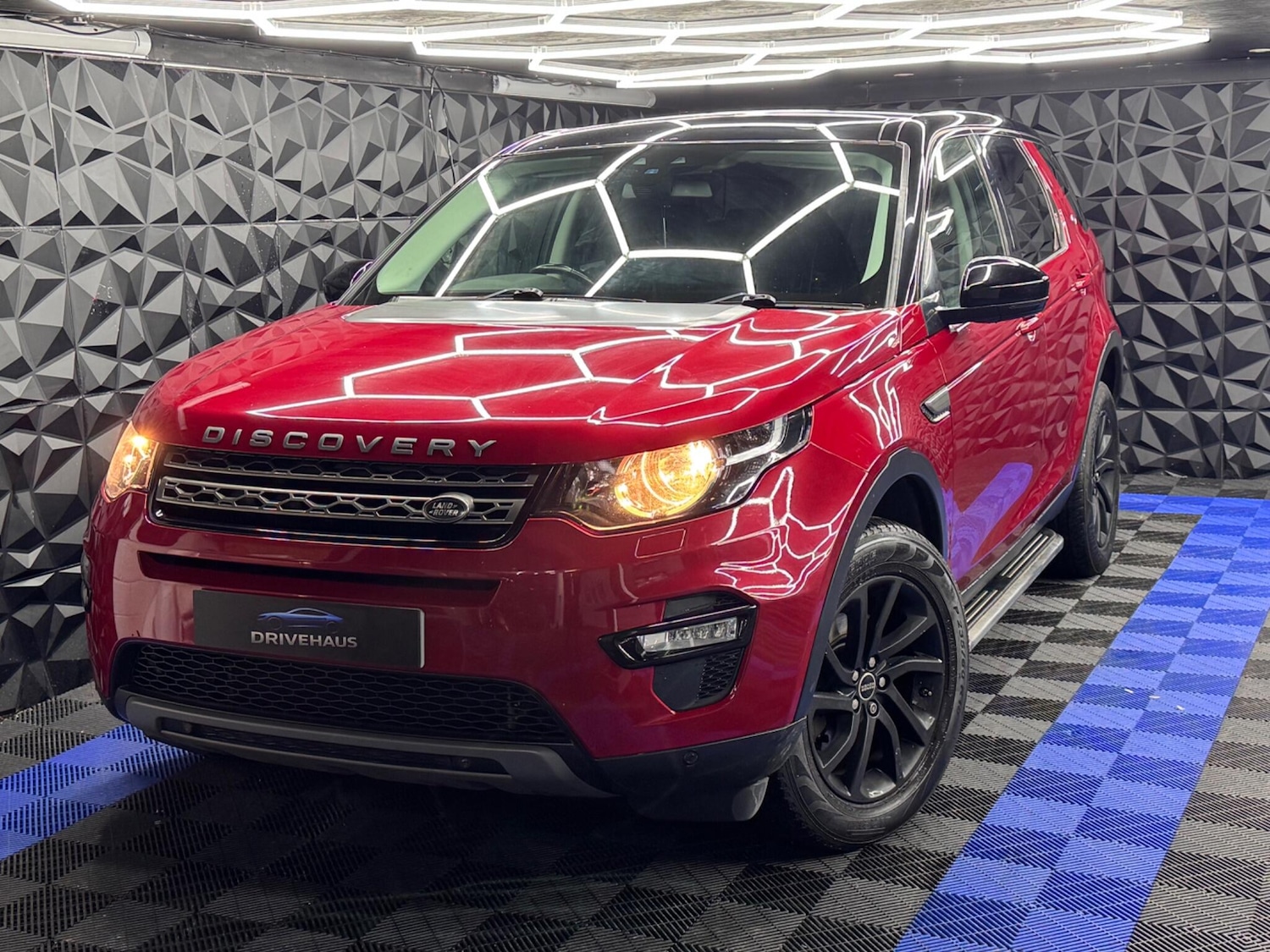 Used Land Rover Discovery Sport 2017 for sale - 77612188: Photo 13