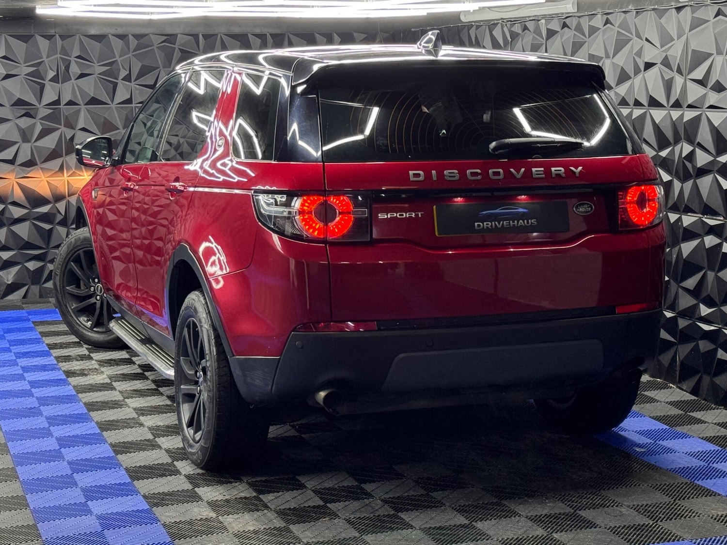 Used Land Rover Discovery Sport 2017 for sale - 77612188: Photo 14