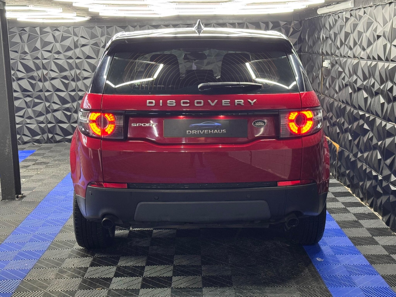 Used Land Rover Discovery Sport 2017 for sale - 77612188: Photo 17