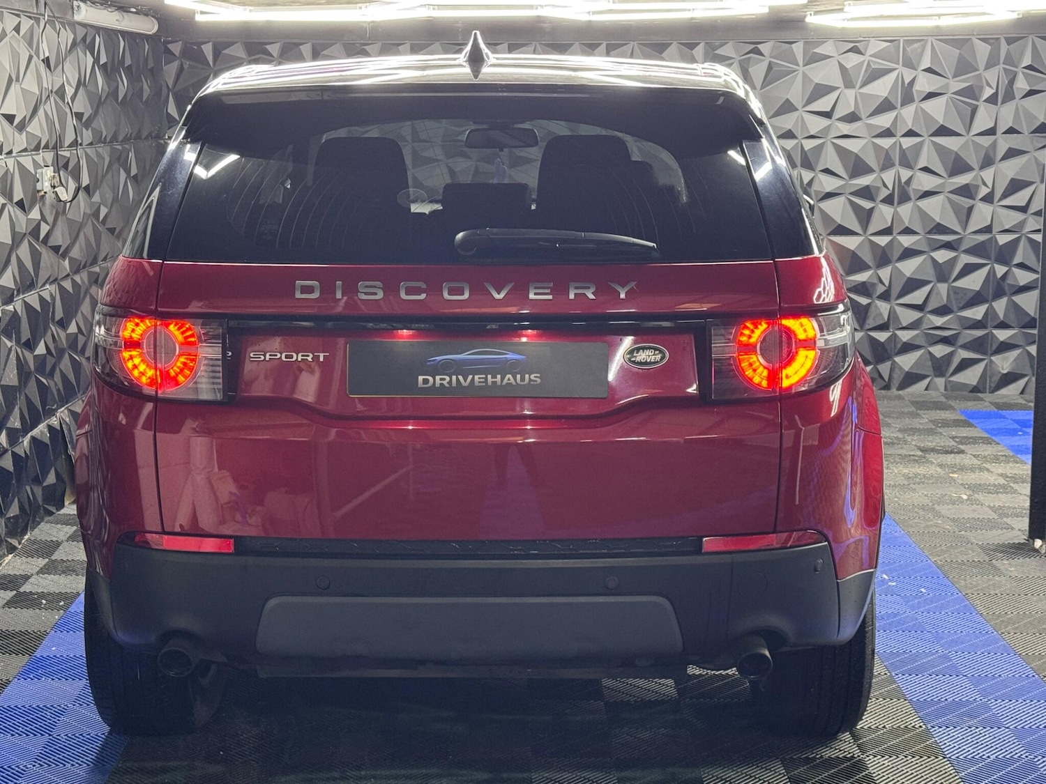 Used Land Rover Discovery Sport 2017 for sale - 77612188: Photo 19