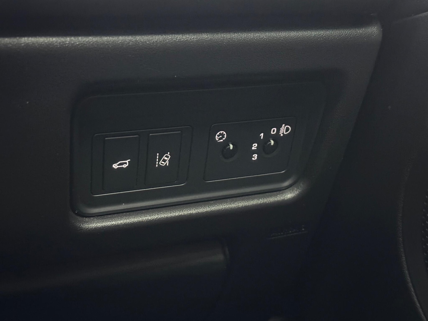 Used Land Rover Discovery Sport 2017 for sale - 77612188: Photo 28