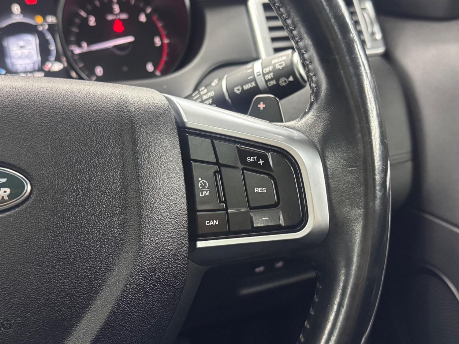 Used Land Rover Discovery Sport 2017 for sale - 77612188: Photo 30