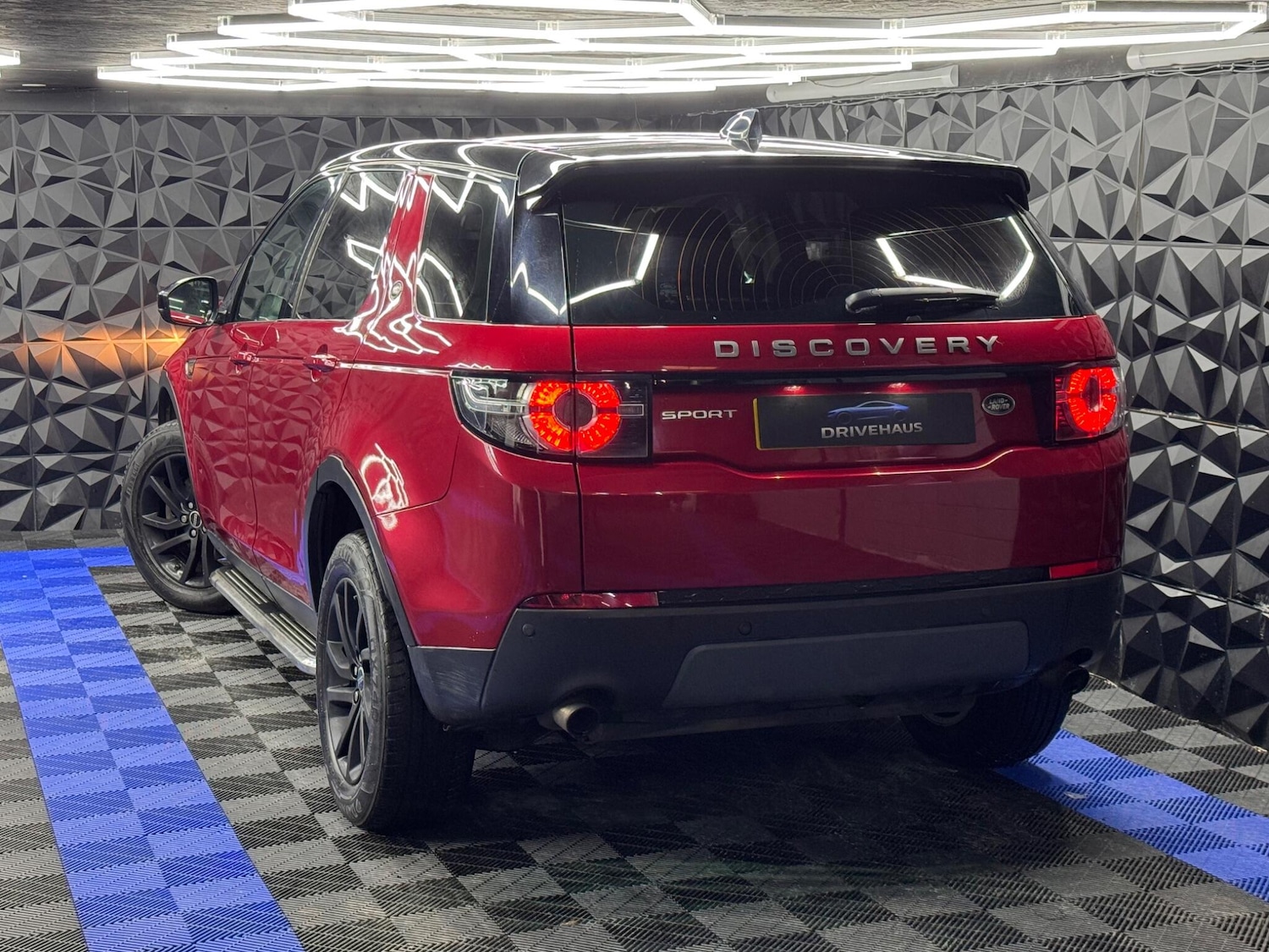 Used Land Rover Discovery Sport 2017 for sale - 77612188: Photo 4