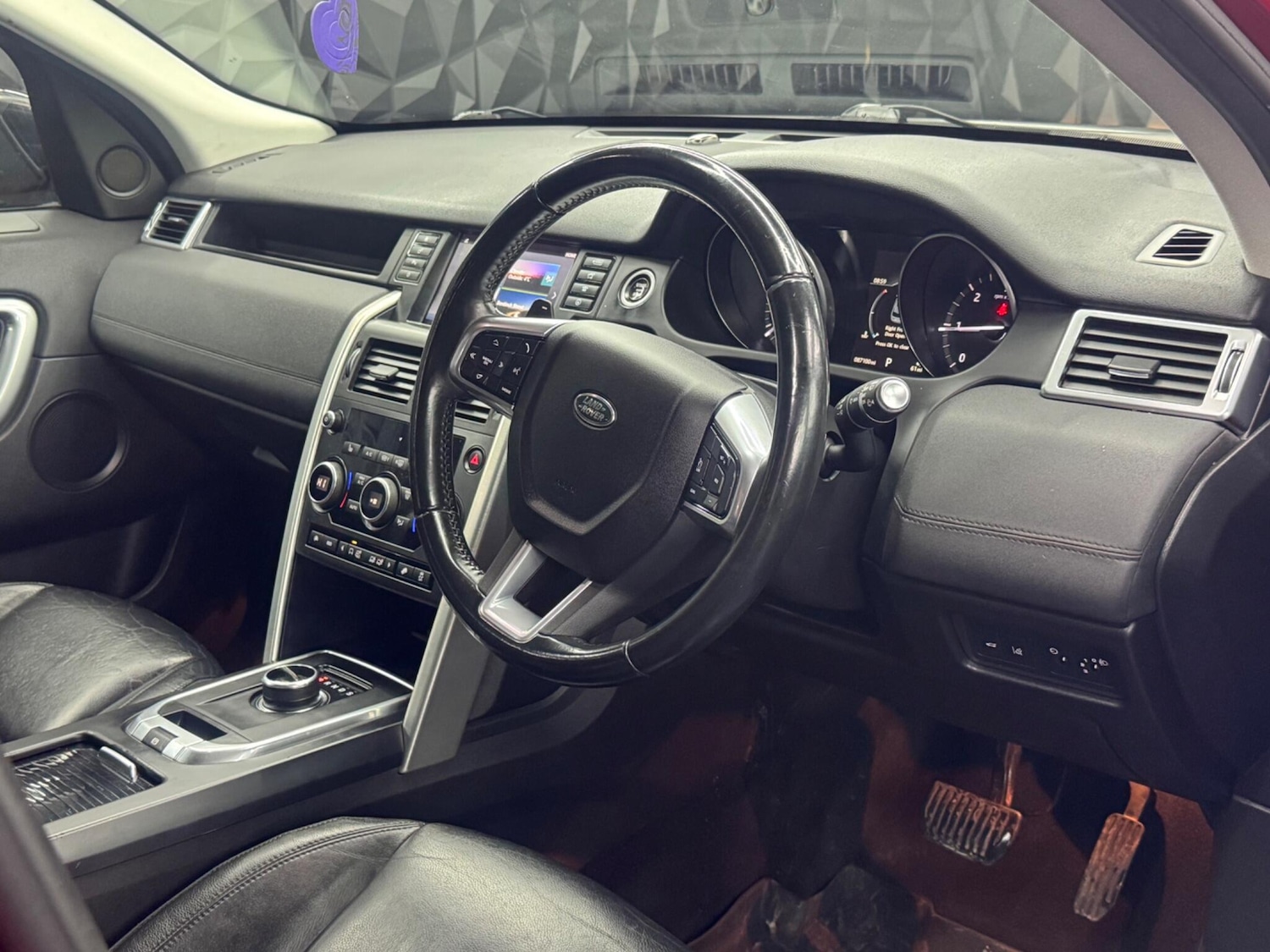 Used Land Rover Discovery Sport 2017 for sale - 77612188: Photo 44