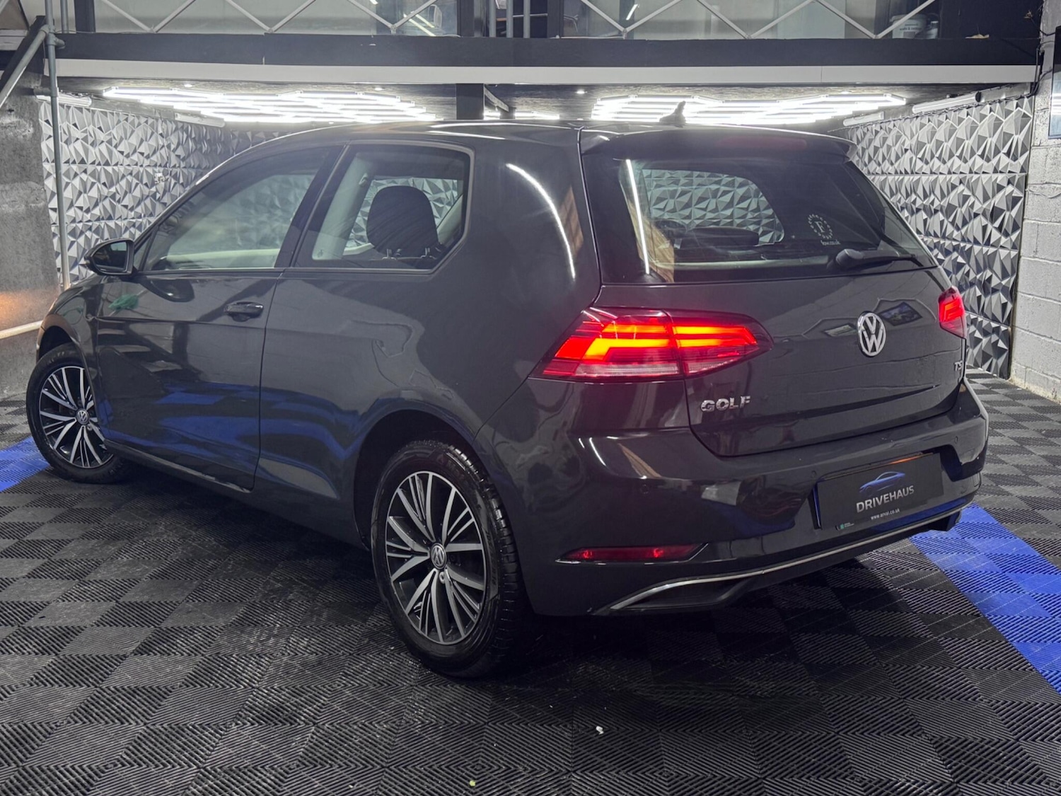 Used Volkswagen Golf 2017 for sale - 76607868: Photo 13