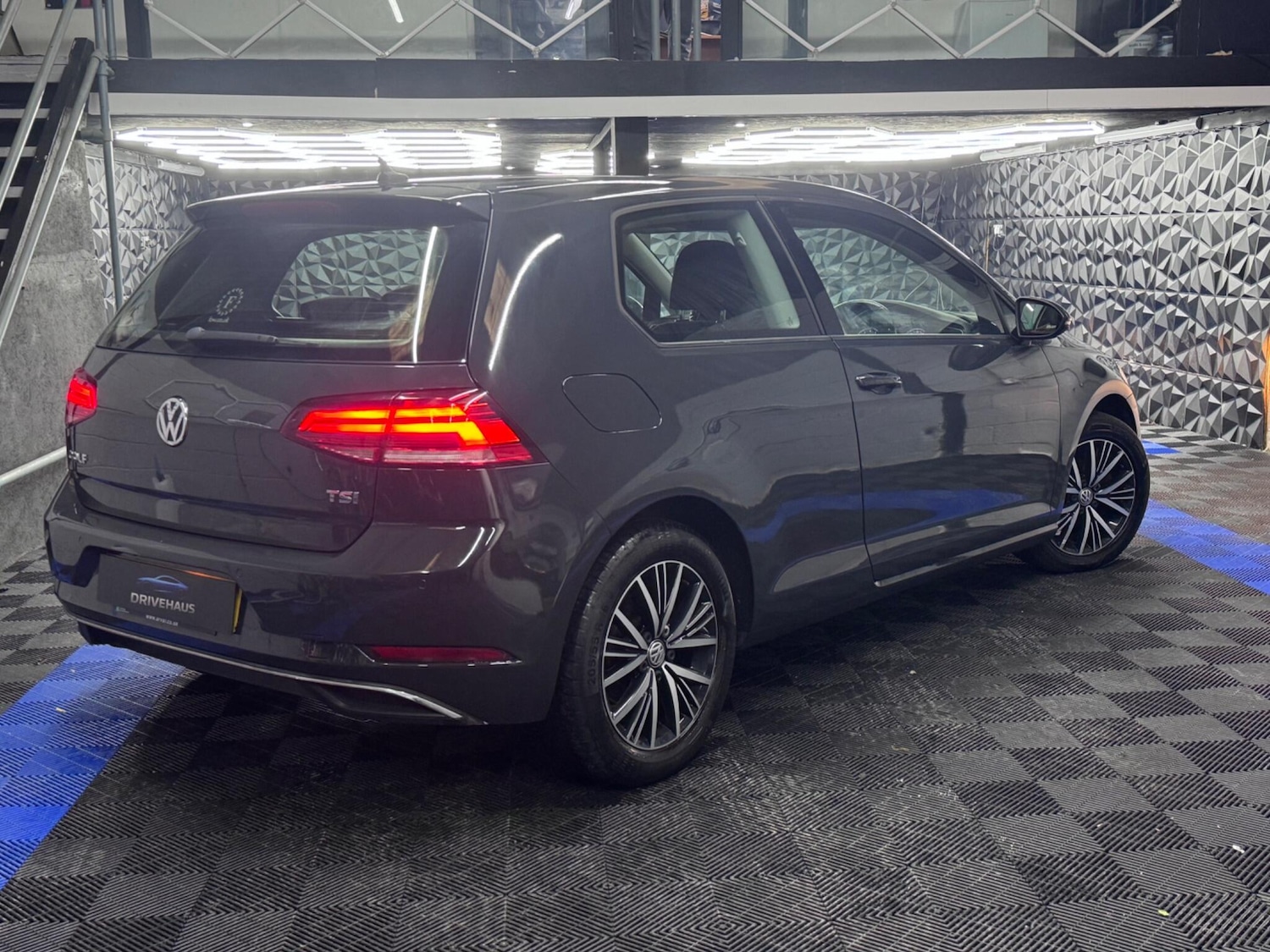 Used Volkswagen Golf 2017 for sale - 76607868: Photo 19