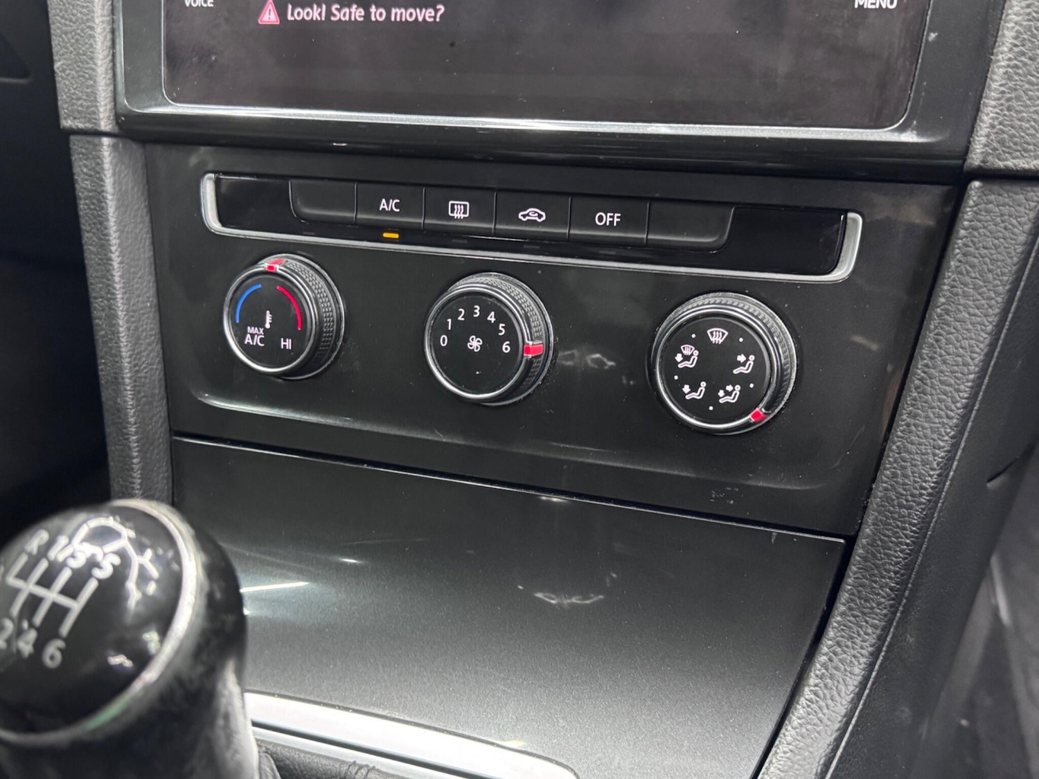 Used Volkswagen Golf 2017 for sale - 76607868: Photo 26