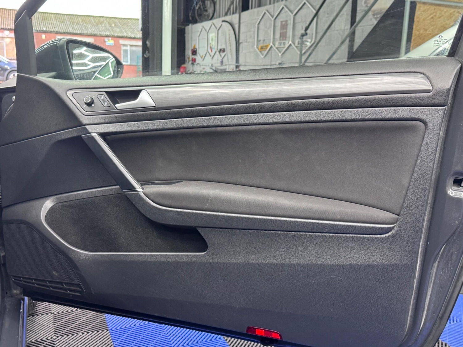 Used Volkswagen Golf 2017 for sale - 76607868: Photo 27