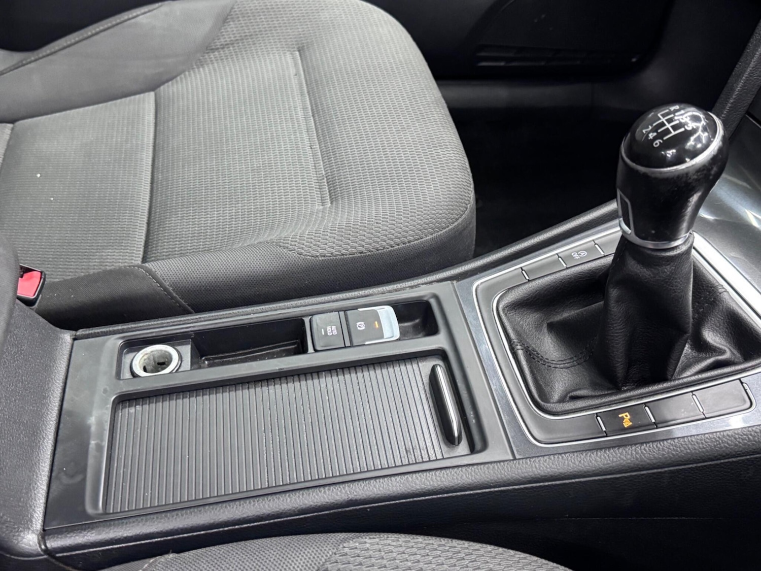 Used Volkswagen Golf 2017 for sale - 76607868: Photo 30