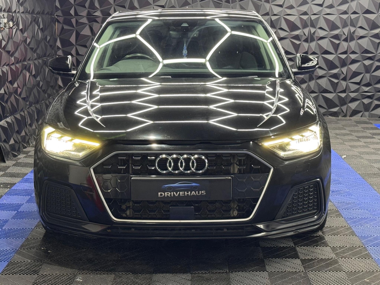 Used Audi A1 for sale - 77993494: Photo 11