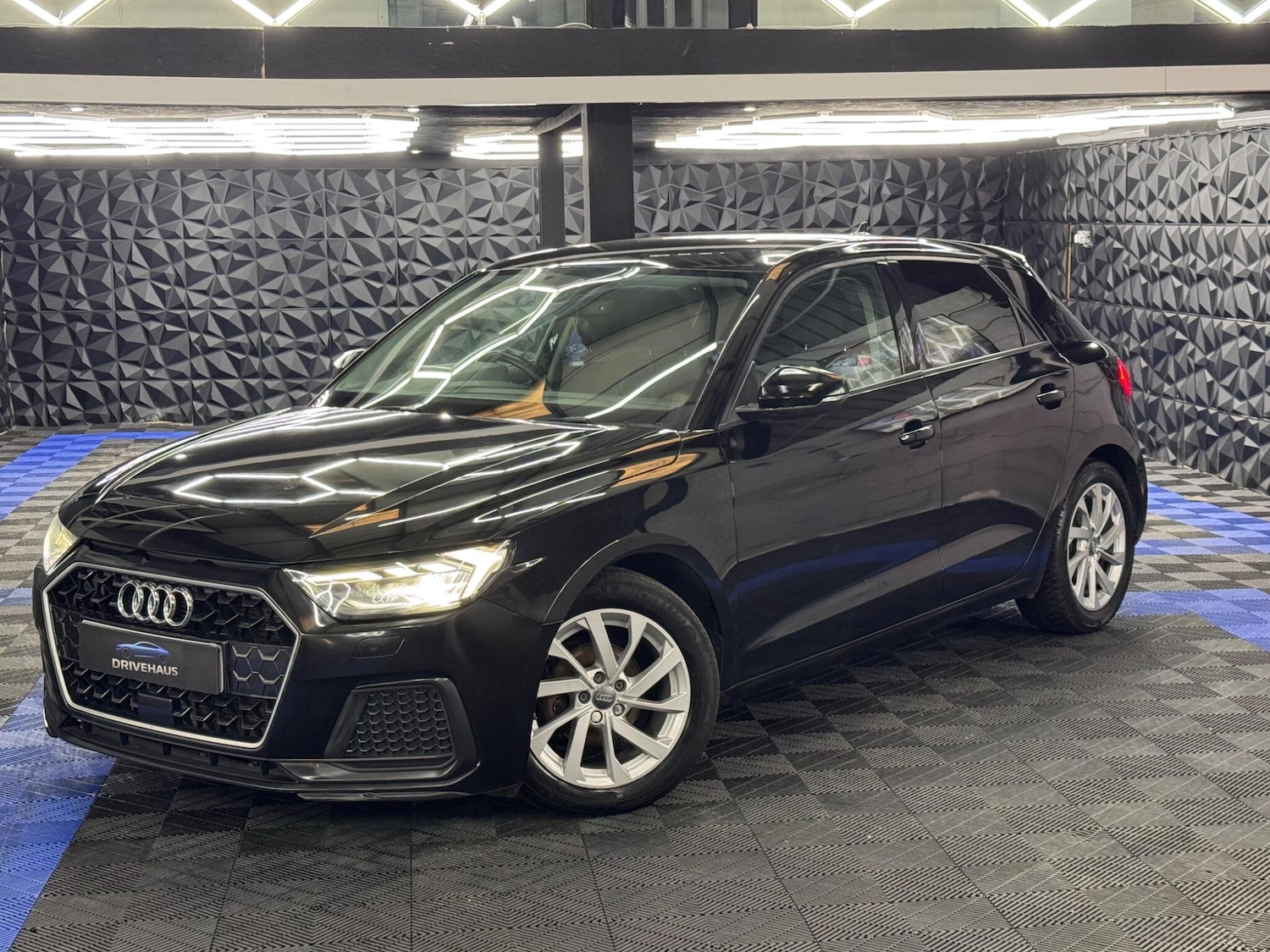 Used Audi A1 for sale - 77993494: Photo 12
