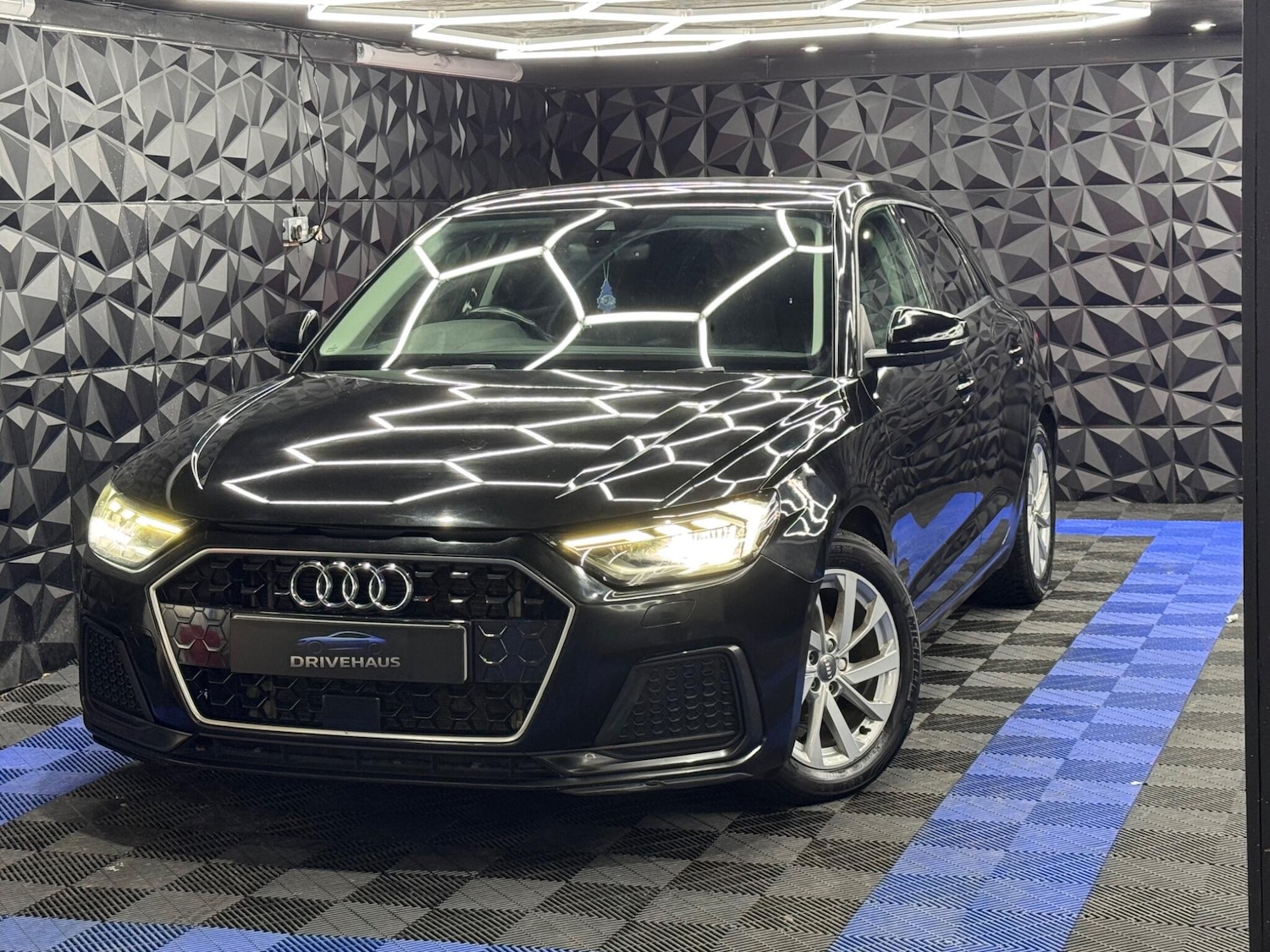 Used Audi A1 for sale - 77993494: Photo 15