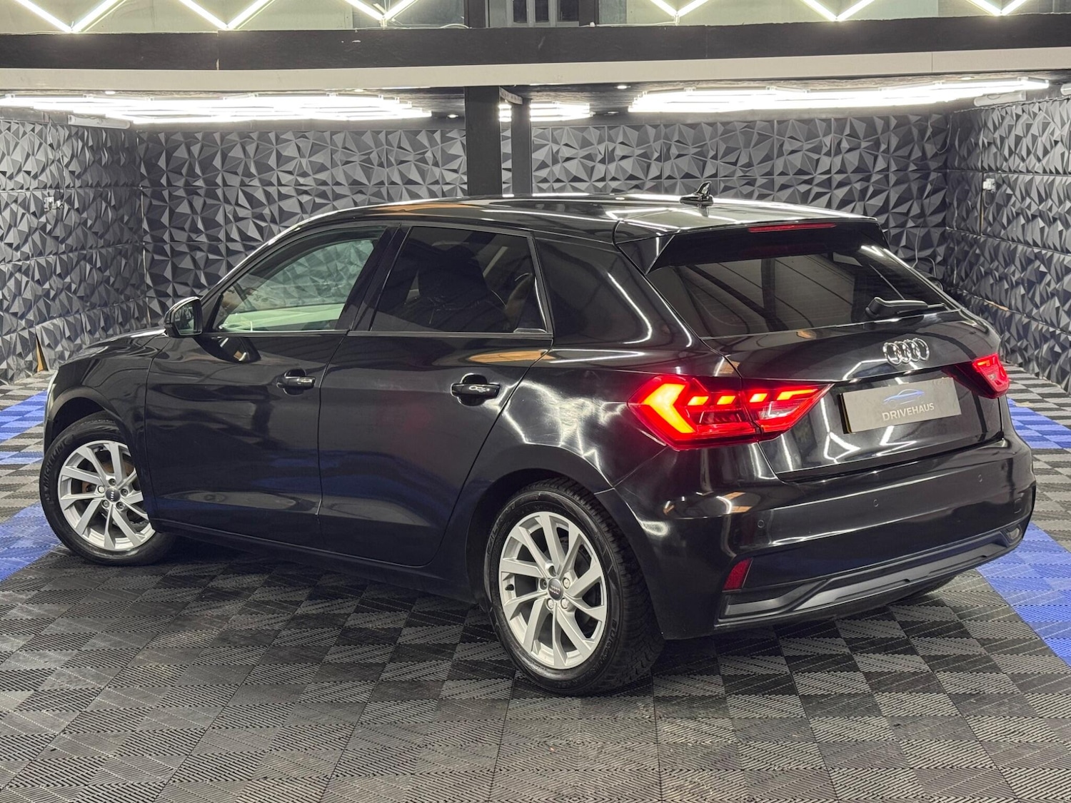 Used Audi A1 for sale - 77993494: Photo 18