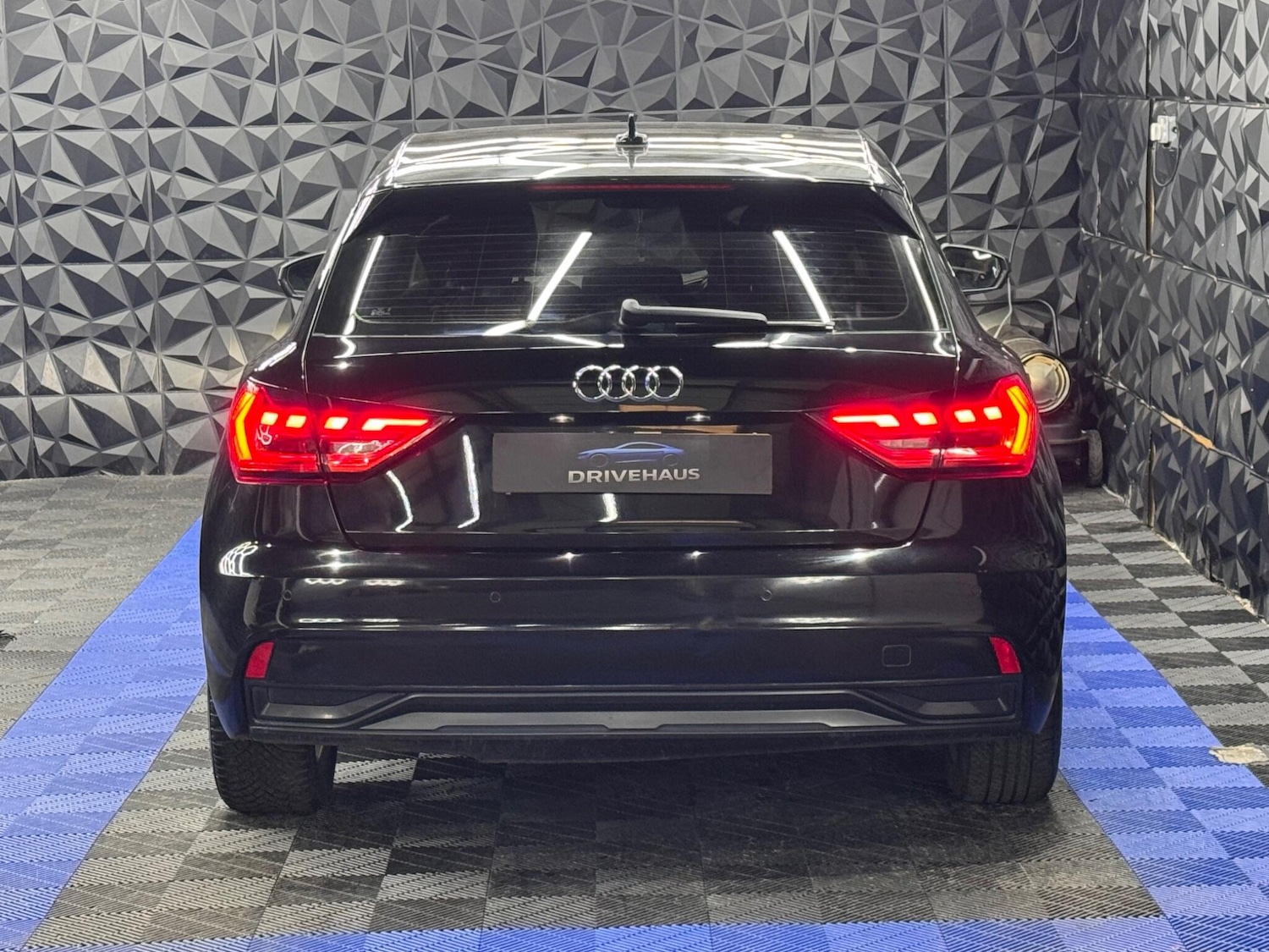 Used Audi A1 for sale - 77993494: Photo 21