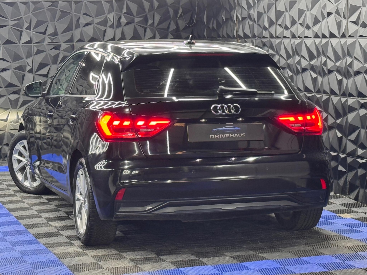 Used Audi A1 for sale - 77993494: Photo 24