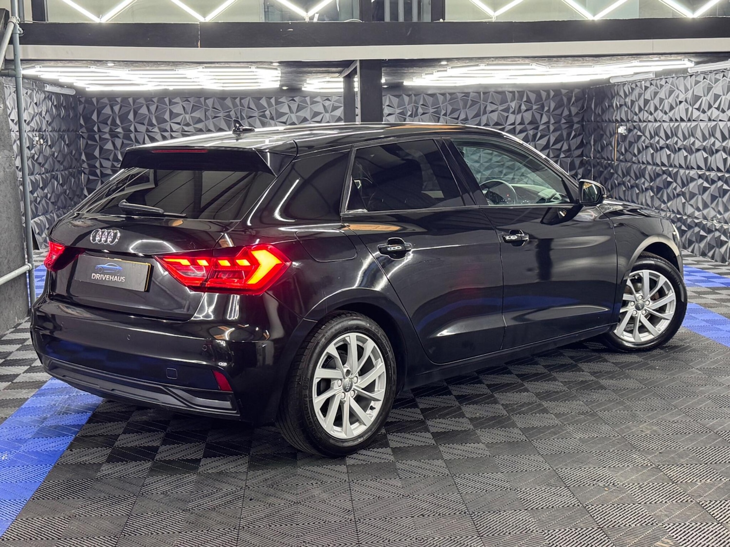 Used Audi A1 for sale - 77993494: Photo 27