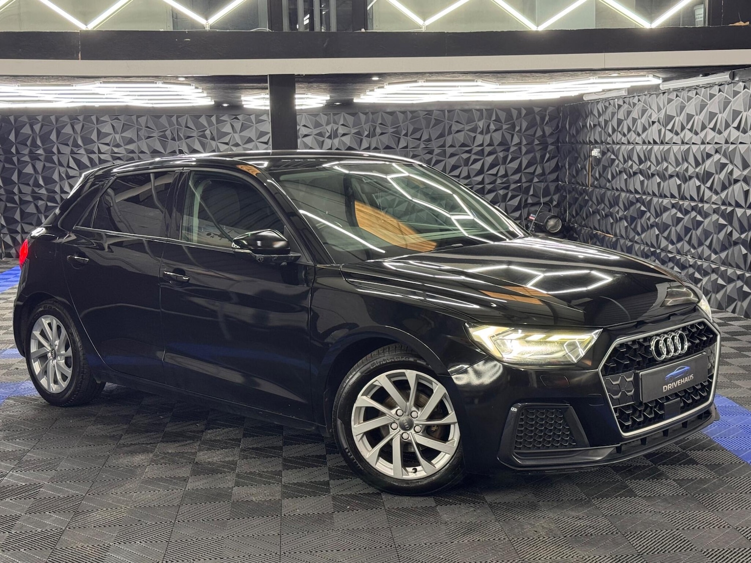 Used Audi A1 for sale - 77993494: Photo 6