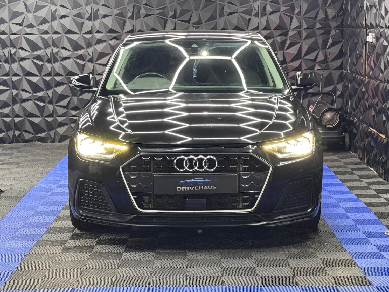 Used Audi A1 for sale - 77993494: Photo 8