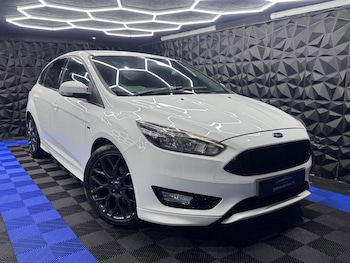 Used Ford Focus 2017 for sale - 76440519: Photo