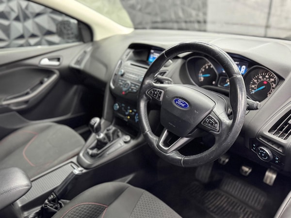 Used Ford Focus 2014 for sale - 76109317: Photo 26