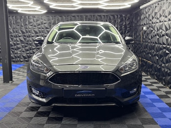 Used Ford Focus 2014 for sale - 76109317: Photo 2