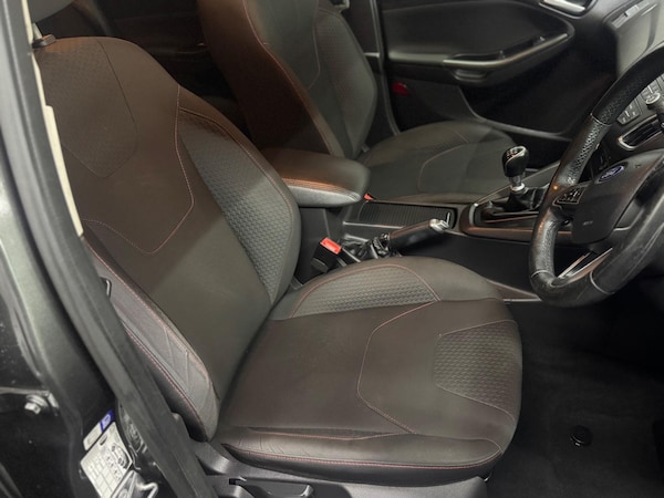 Used Ford Focus 2014 for sale - 76109317: Photo 30