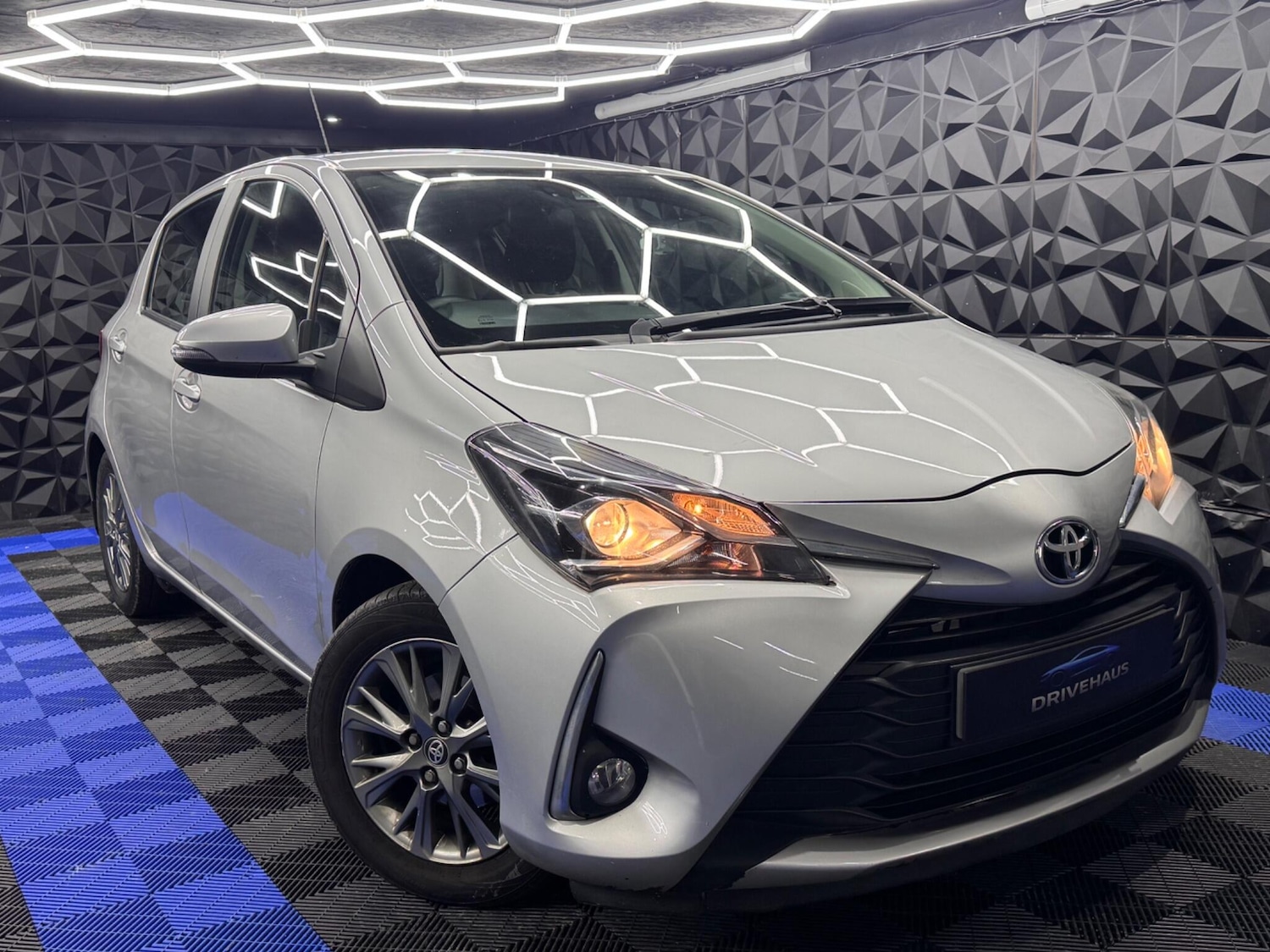 Used Toyota Yaris 2018 for sale - 77130640: Photo 17