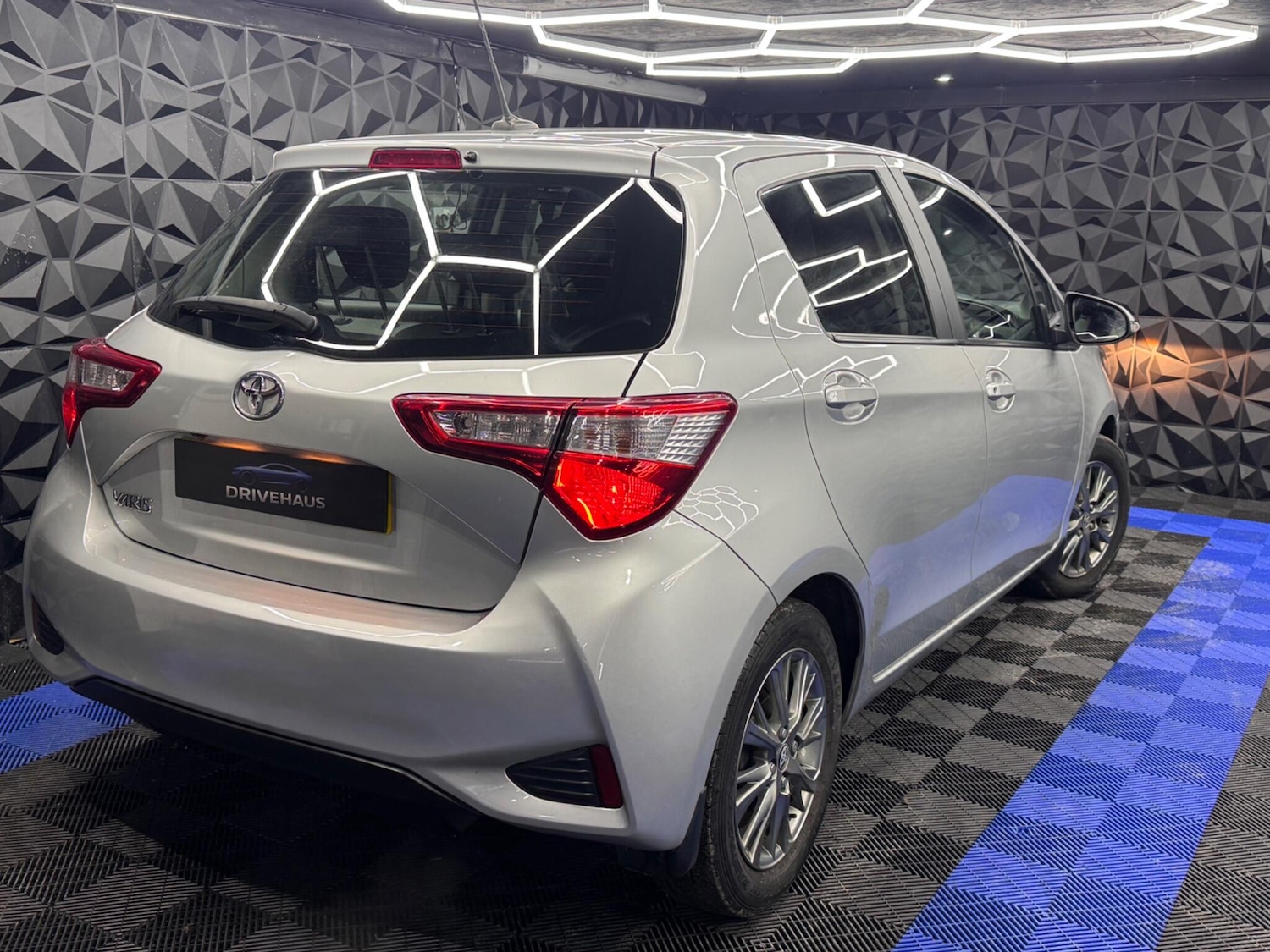 Used Toyota Yaris 2018 for sale - 77130640: Photo 21