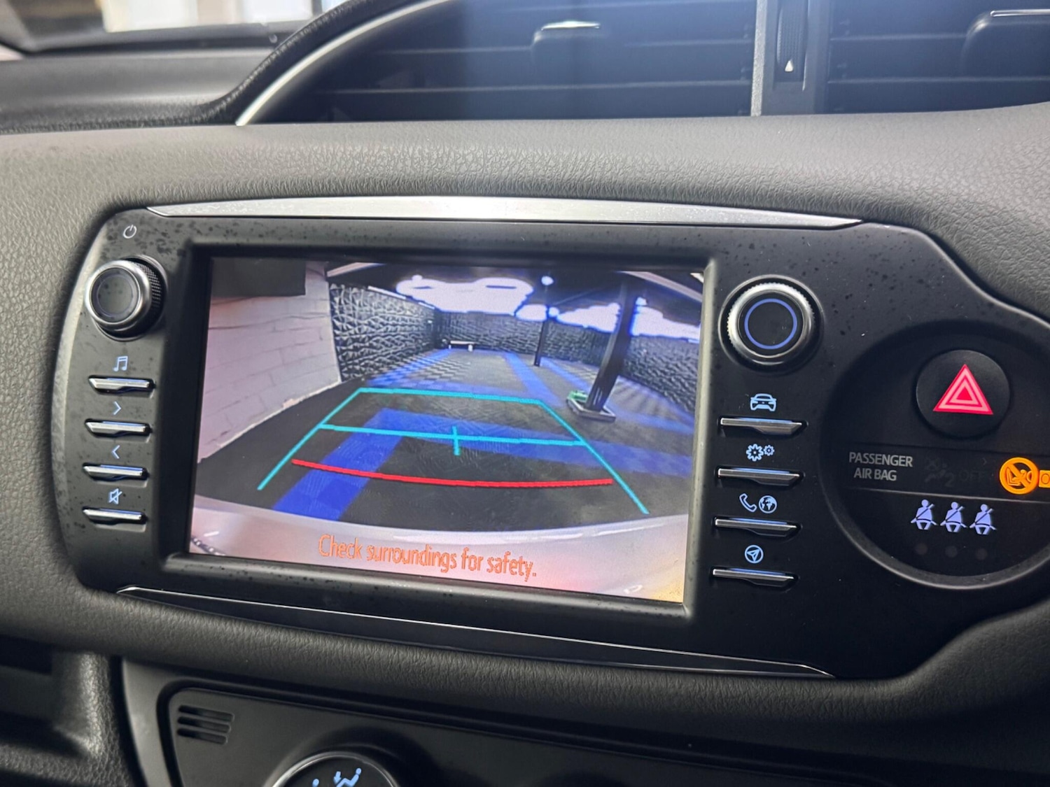 Used Toyota Yaris 2018 for sale - 77130640: Photo 30