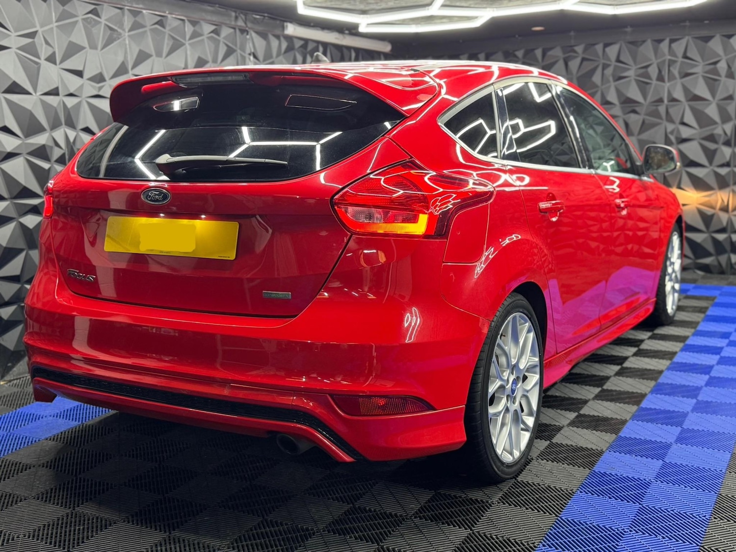 Used Ford Focus 2015 for sale - 77290916: Photo 8