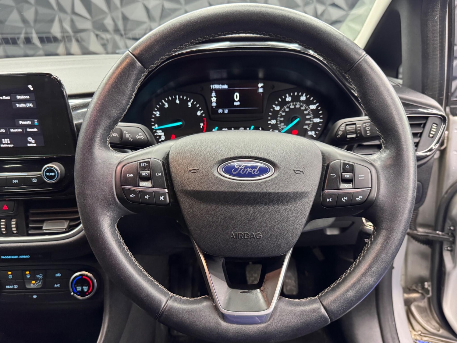 Used Ford Fiesta 2017 for sale - 77029505: Photo 41