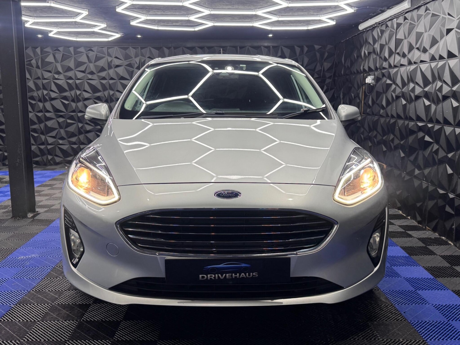 Used Ford Fiesta 2017 for sale - 77029505: Photo 9