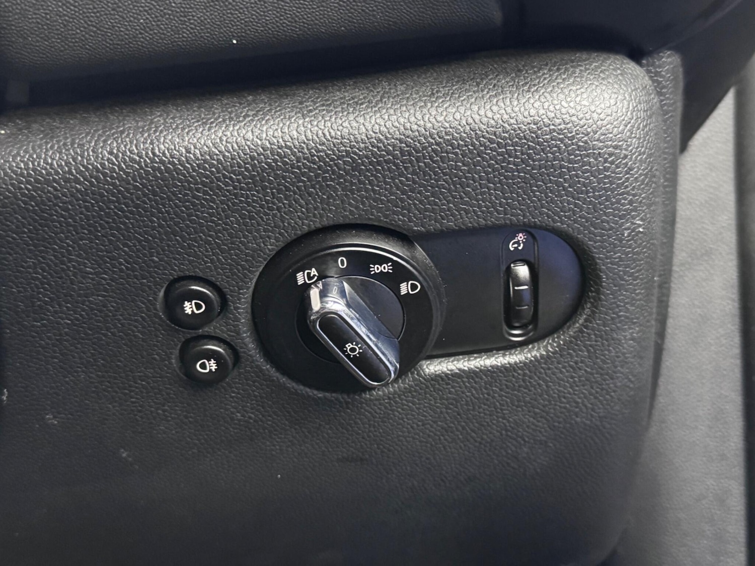 Used MINI Hatch 2016 for sale - 76989565: Photo 38