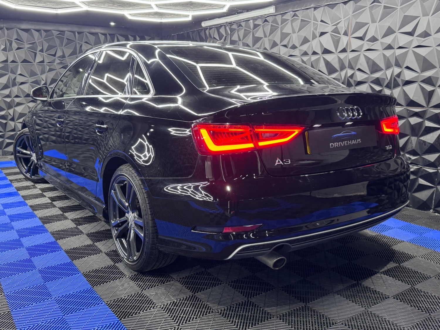 Used Audi A3 2014 for sale - 76597341: Photo 14