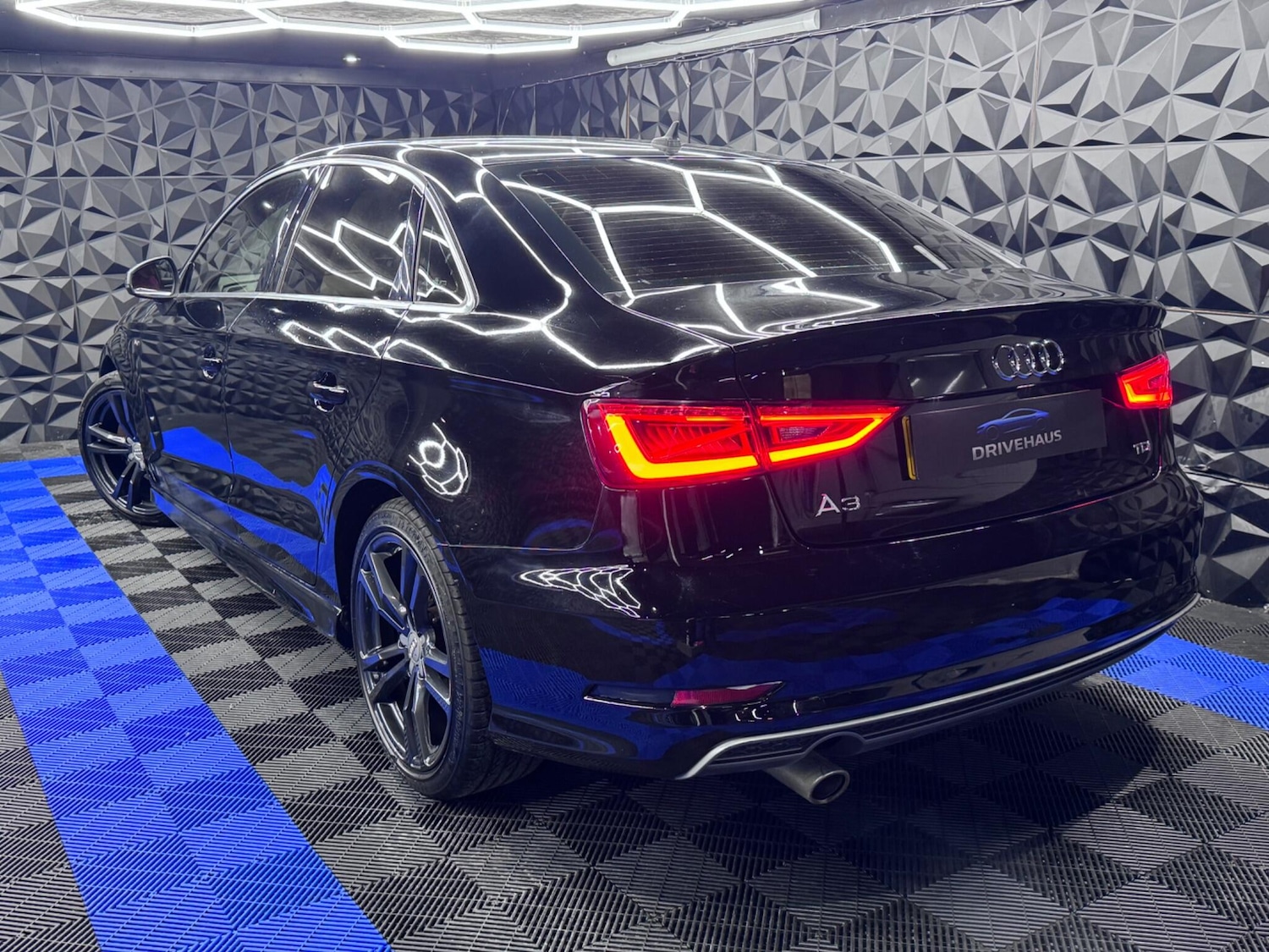 Used Audi A3 2014 for sale - 76597341: Photo 4