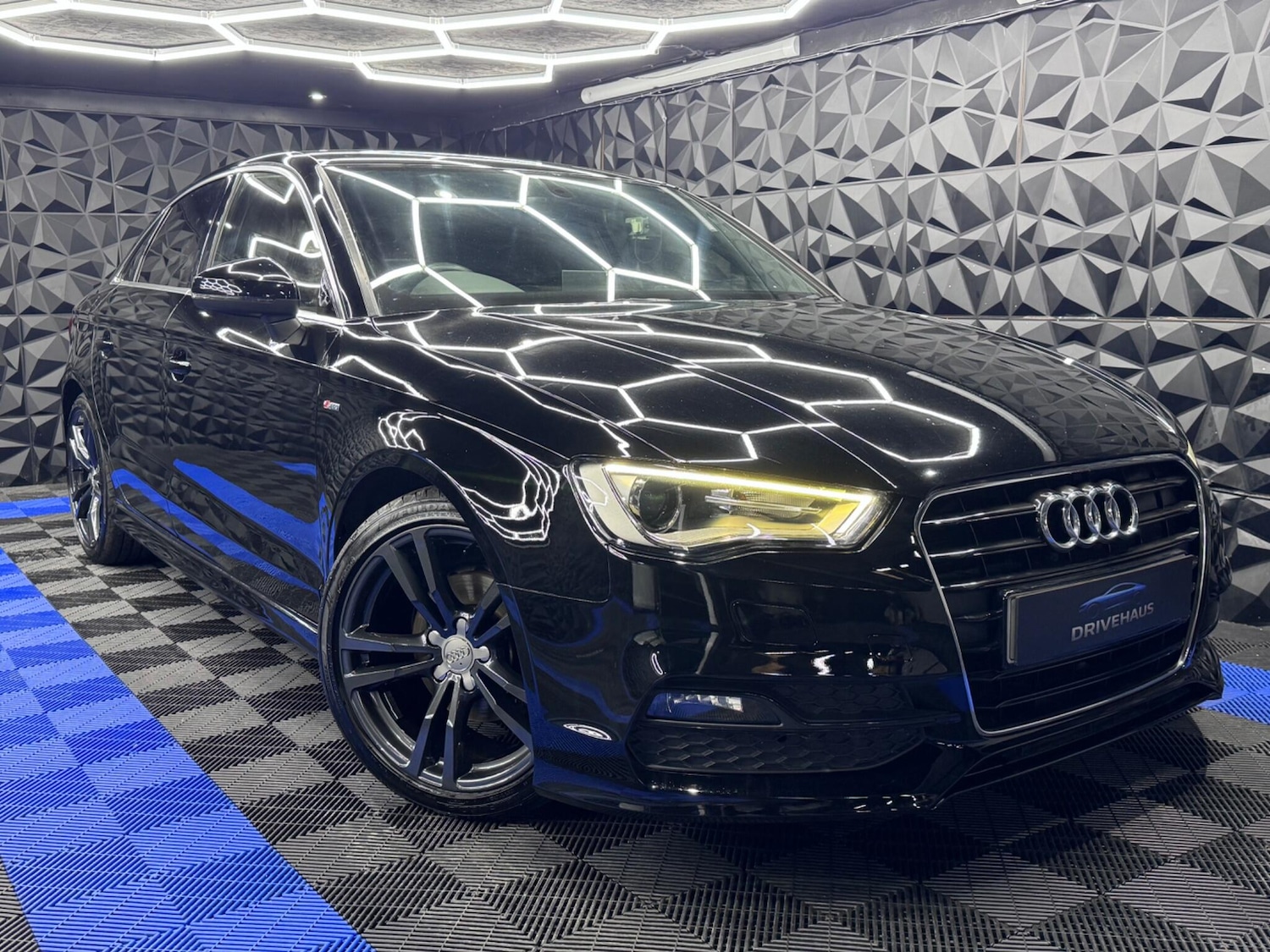 Used Audi A3 2014 for sale - 76597341: Photo 5