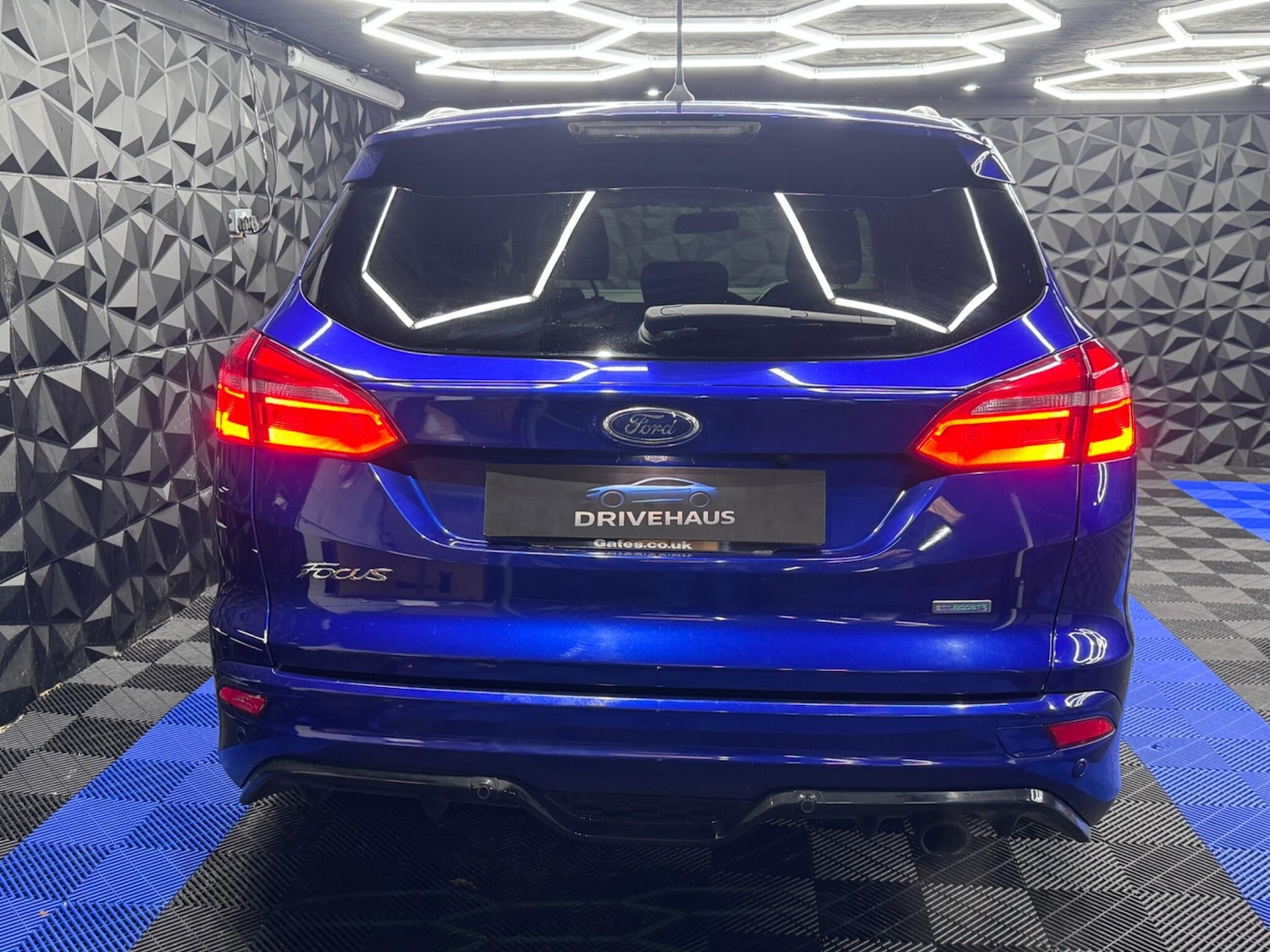 Used Ford Focus 2017 for sale - 76512379: Photo 4