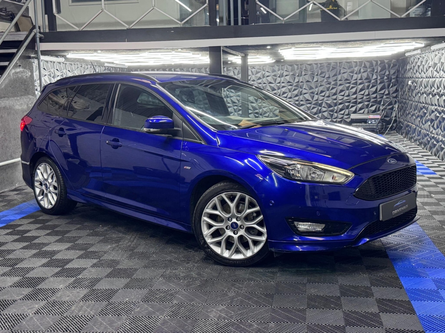 Used Ford Focus 2017 for sale - 76512379: Photo 7