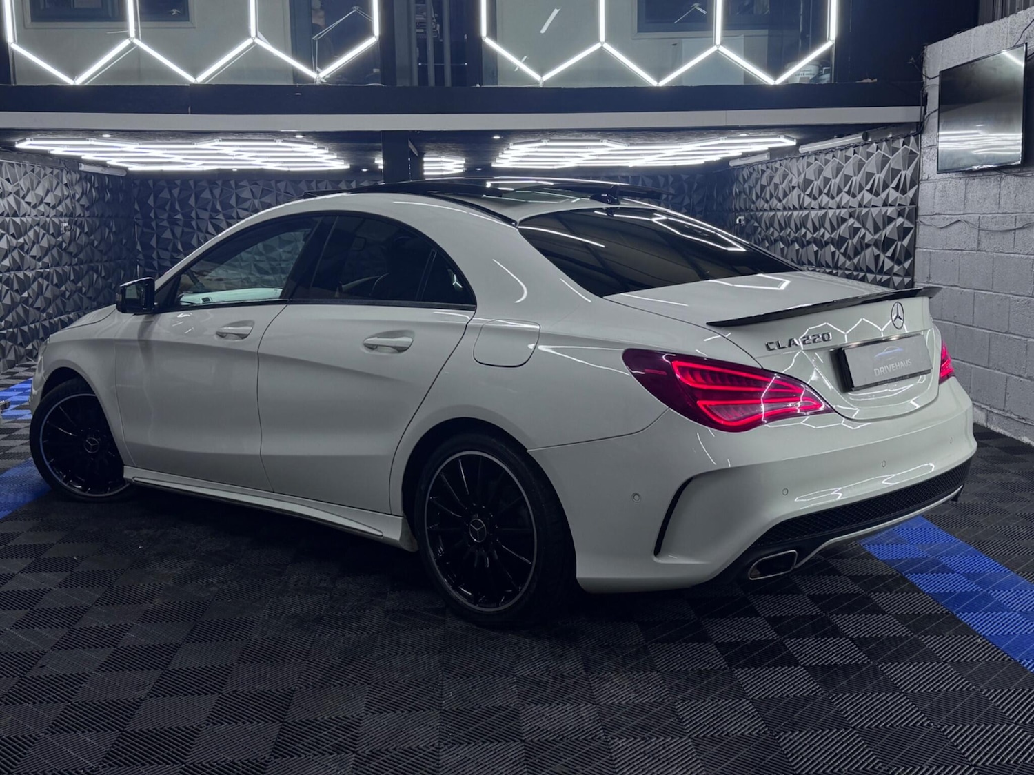 Used Mercedes-Benz CLA 2013 for sale - 76886412: Photo 16