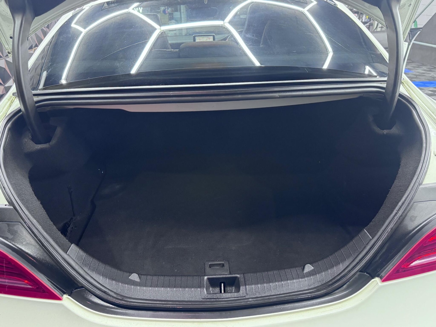 Used Mercedes-Benz CLA 2013 for sale - 76886412: Photo 35