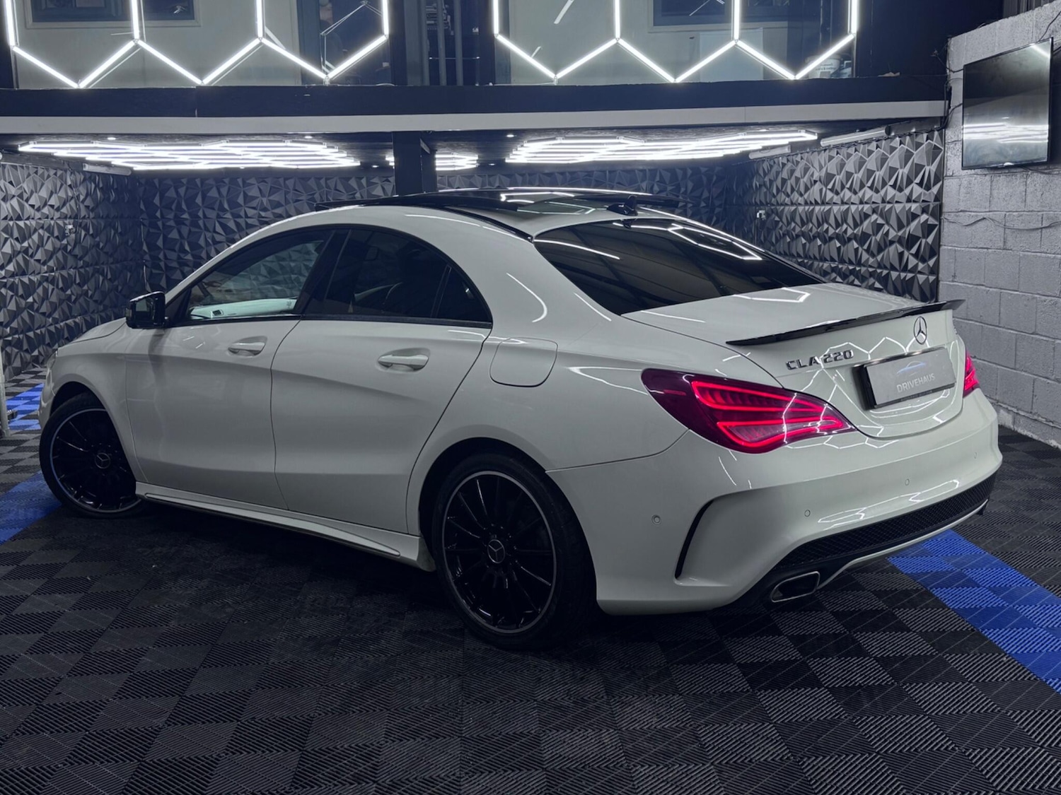 Used Mercedes-Benz CLA 2013 for sale - 76886412: Photo 4