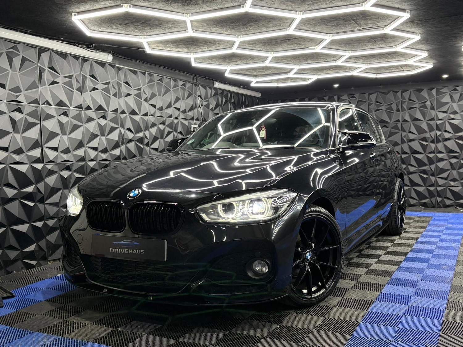 Used BMW 1 Series 2016 for sale - 77049735: Photo 2