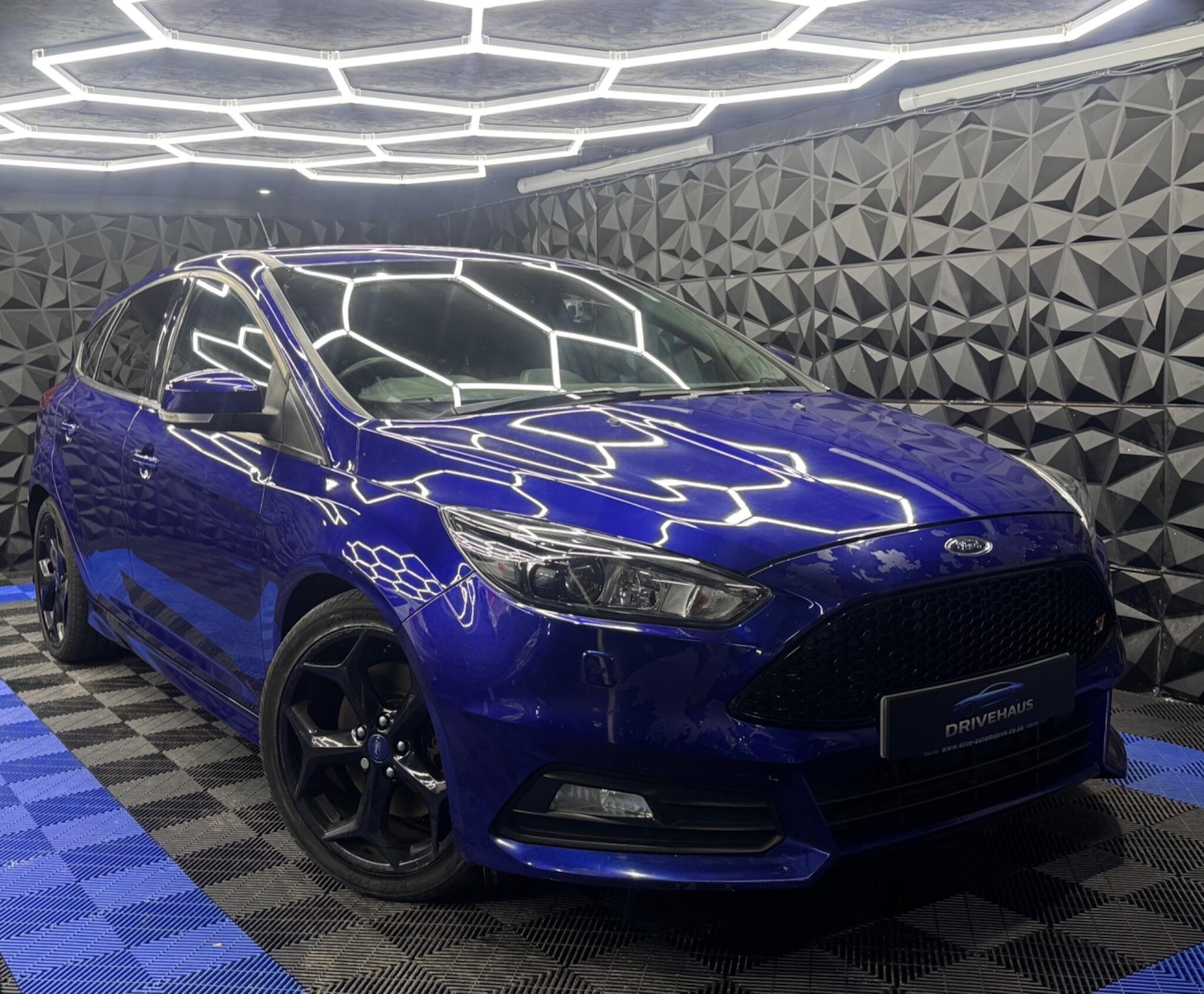 Used Ford Focus 2016 for sale - 77290917: Photo 2