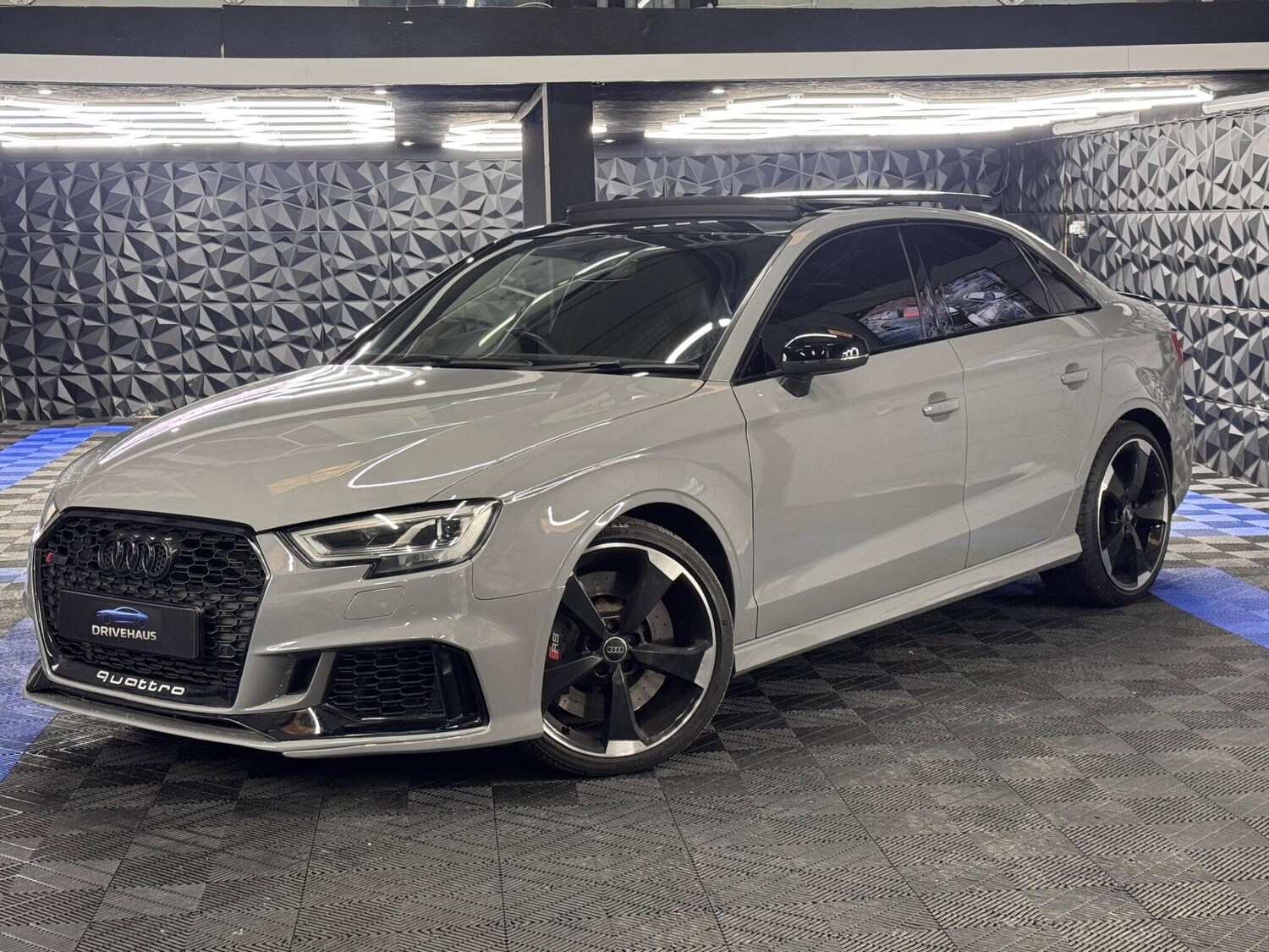 Used Audi RS3 for sale - 77808504: Photo 3