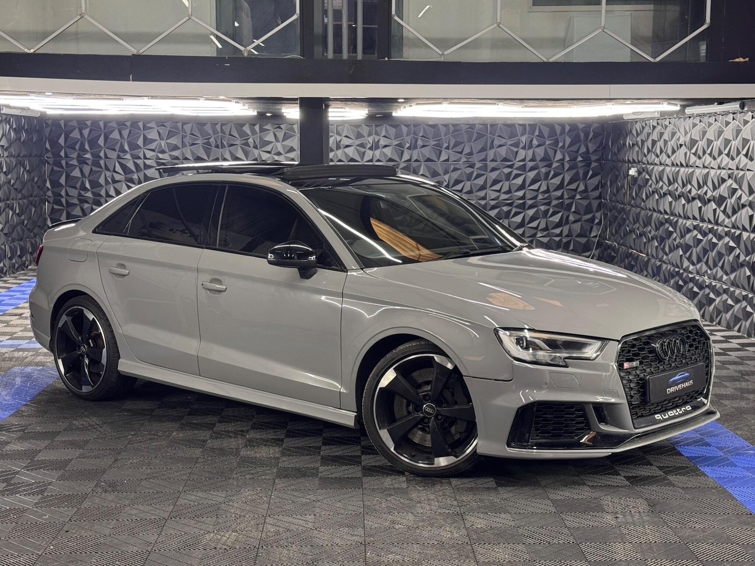Used Audi RS3 for sale - 77808504: Photo 4